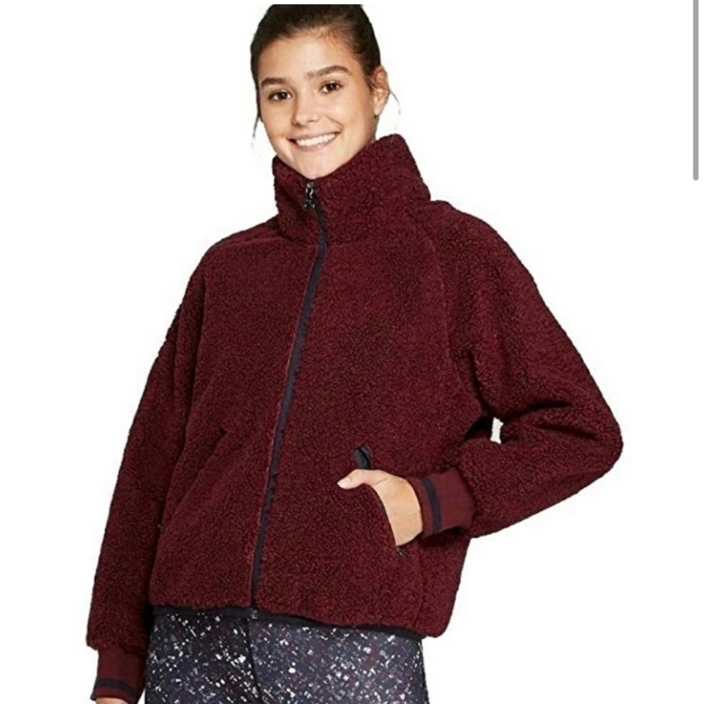 Joy lab faux Sherpa teddy zip jacket in burgundy. Size M